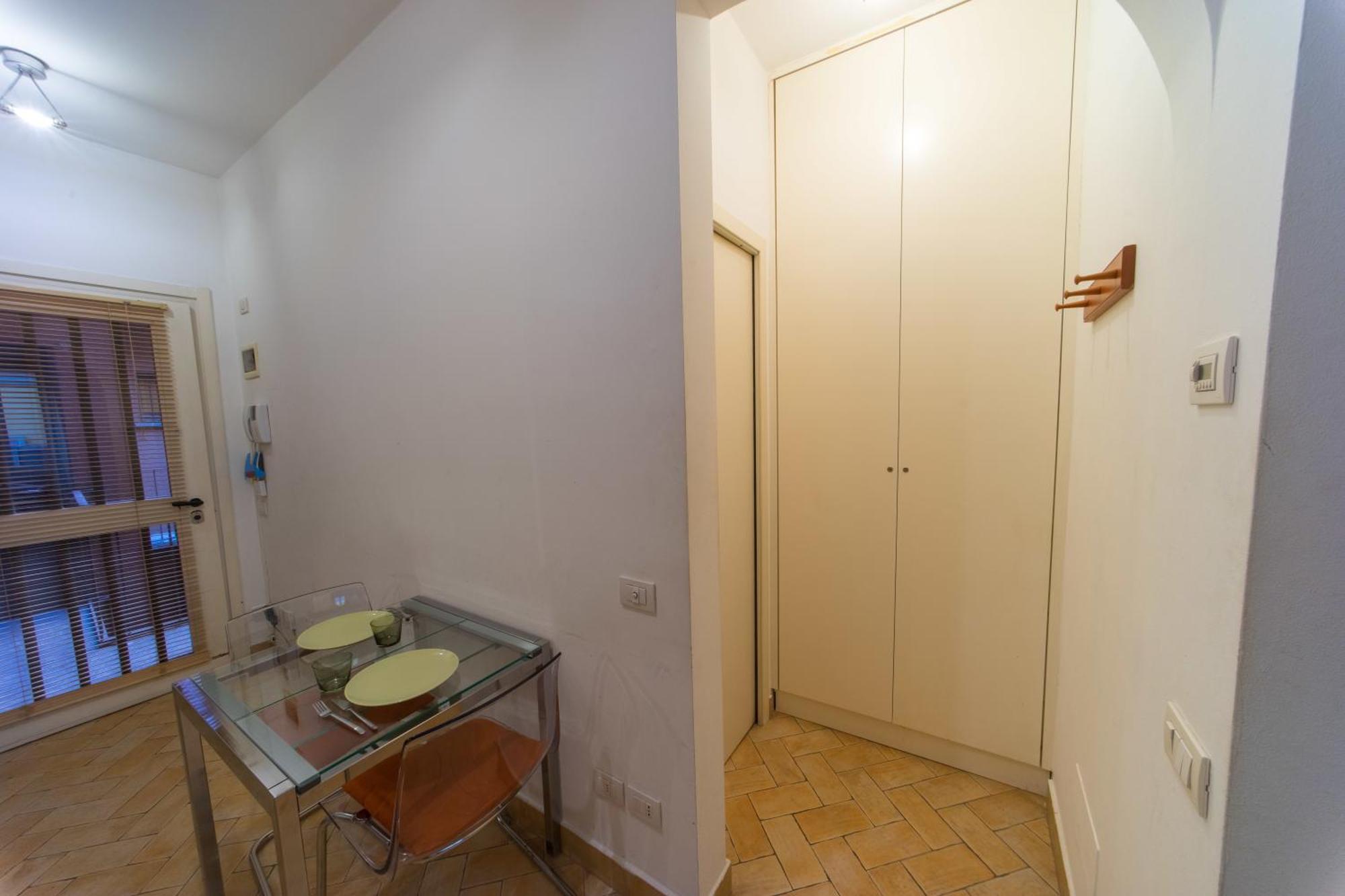 Disciplini Apartment A 5 Min Dal Duomo Milan Bagian luar foto