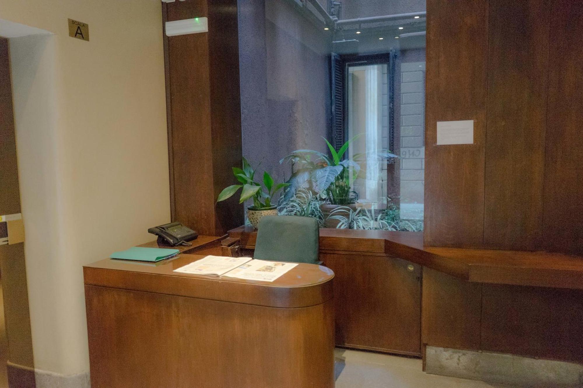 Disciplini Apartment A 5 Min Dal Duomo Milan Bagian luar foto