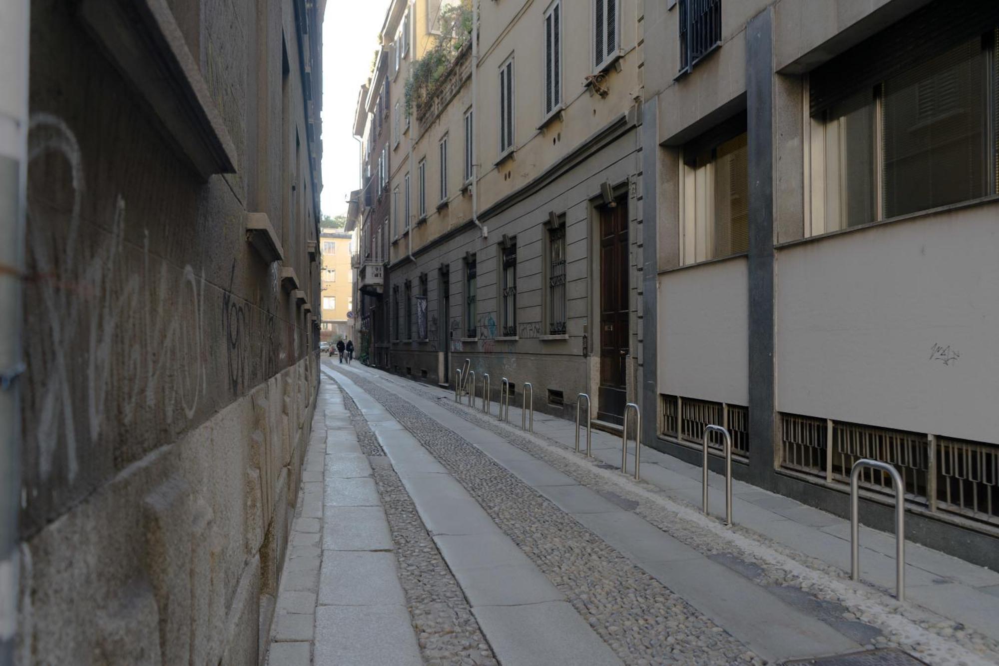 Disciplini Apartment A 5 Min Dal Duomo Milan Bagian luar foto